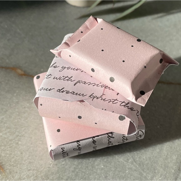 Lavender Geranium Shea Face Bars (2 rounds+1 Rectangle travel size, 3.5oz total) - Picture 9 of 11